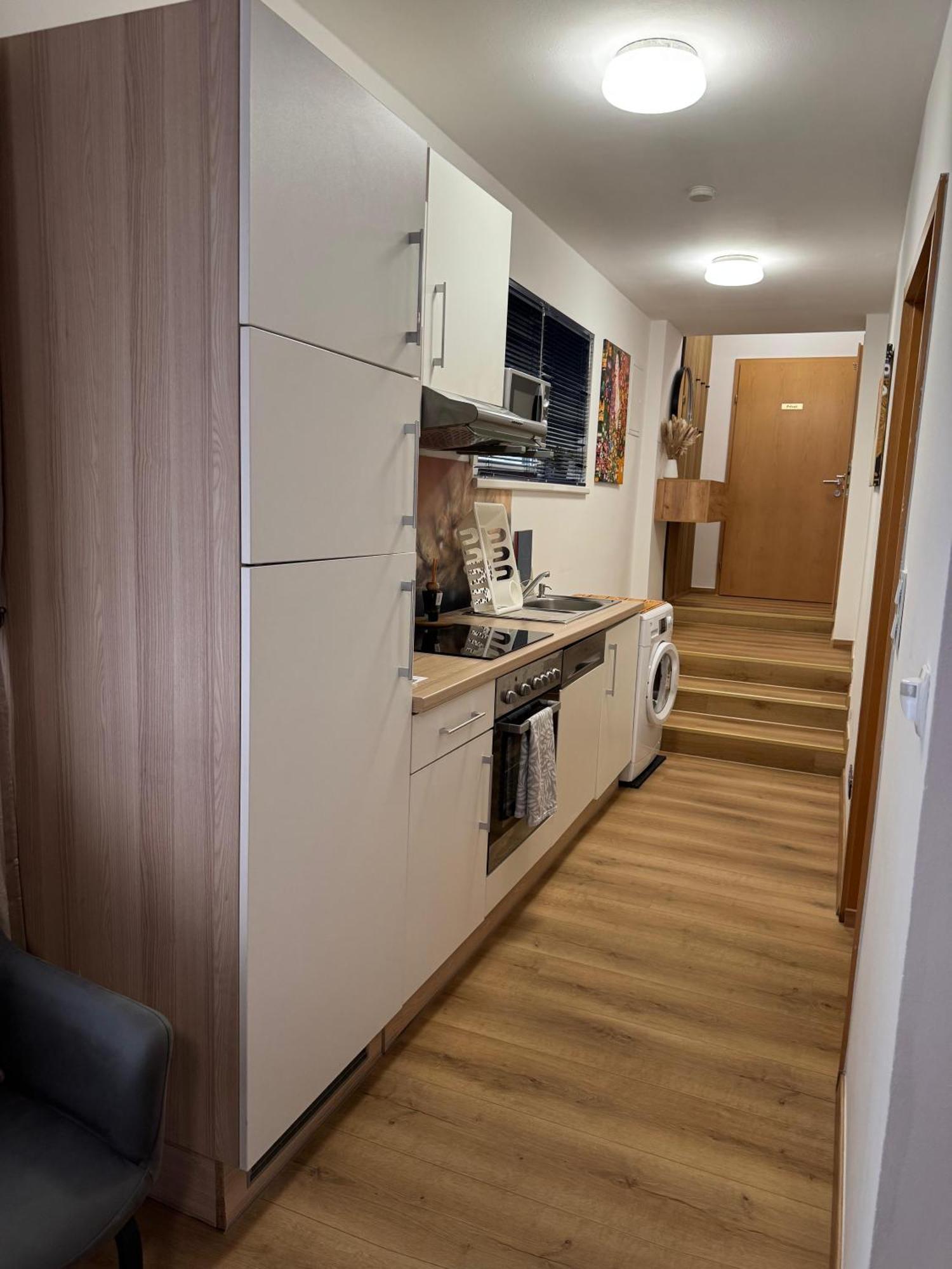 Schonbrunn Apartment *